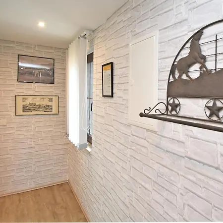 Flat In Ernstroda Near A Apartment *