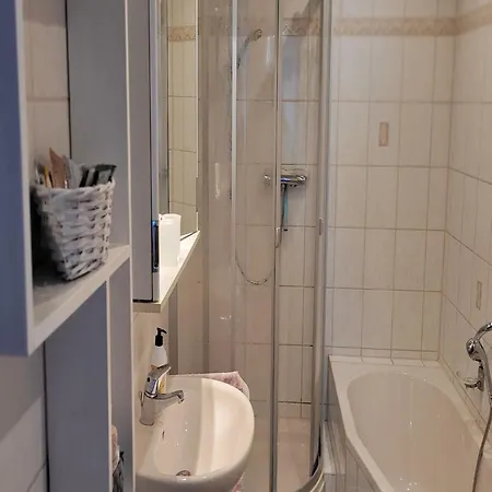 Christina In Lägenhet Friedrichroda