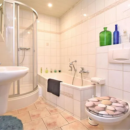 Flat In Ernstroda Near A Apartment